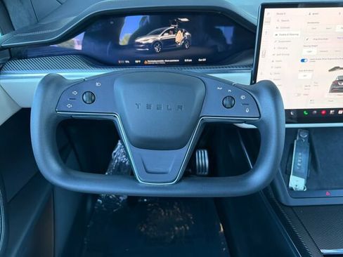 Used 2023 Tesla Model X Plaid AWD/4WD image 18