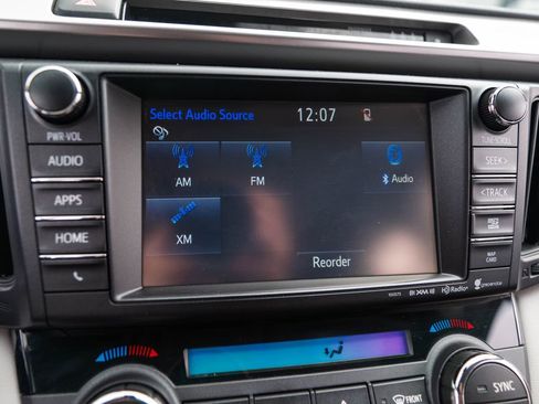 Used 2017 Toyota RAV4 XLE image 33