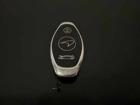 Used 2021 McLaren GT RWD image 40