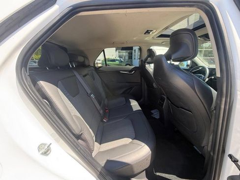 Used 2023 Kia Niro EX Touring FWD image 11
