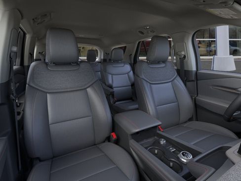 New 2026 Ford Explorer Active AWD/4WD image 10