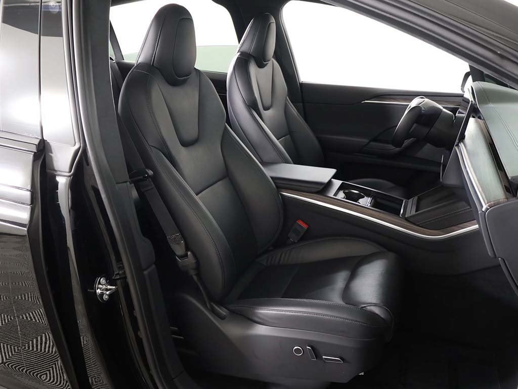 Used 2023 Tesla Model X AWD/4WD image 32