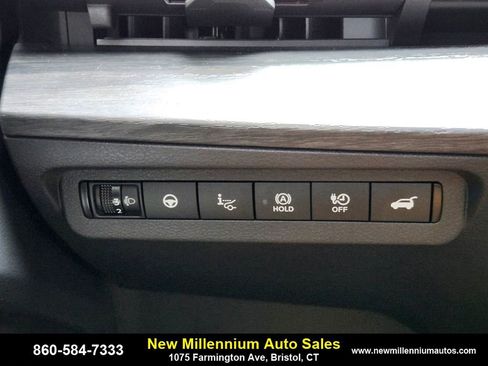 Used 2024 Nissan Ariya AWD image 25