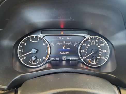 Used 2024 Nissan Altima 2.5 SR w/ SR Premium Package FWD image 17