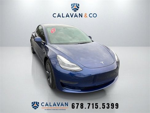 Used 2023 Tesla Model 3 Standard Range image 1