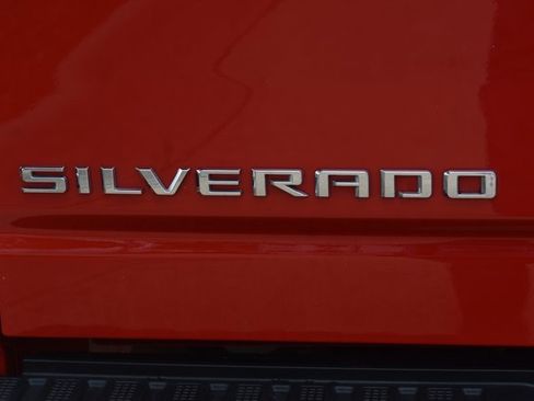 Used 2024 Chevrolet Silverado 2500 LT w/ Convenience Package AWD/4WD image 7