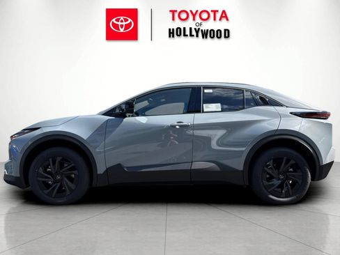 New 2026 Toyota C-HR AWD/4WD image 9