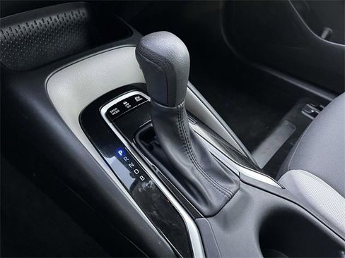 Used 2024 Toyota Corolla LE w/ LE Convenience Package image 28