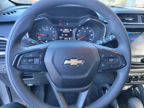 Certified 2023 Chevrolet TrailBlazer LT w/ Convenience Package image 13