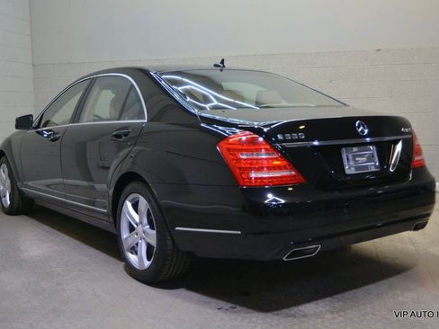 Used 2010 Mercedes-Benz S 550 4MATIC image 3