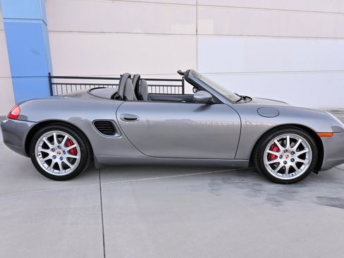 Used 2001 Porsche Boxster S RWD image 9
