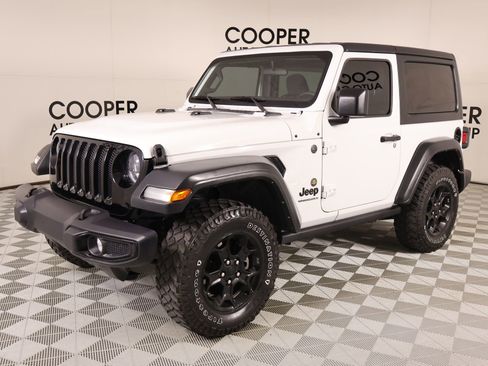 Used 2023 Jeep Wrangler Sport AWD/4WD image 10