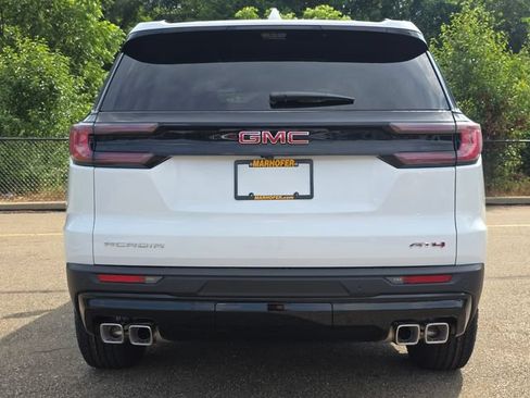 New 2026 GMC Acadia AT4 w/ Luxury Package AWD/4WD image 16