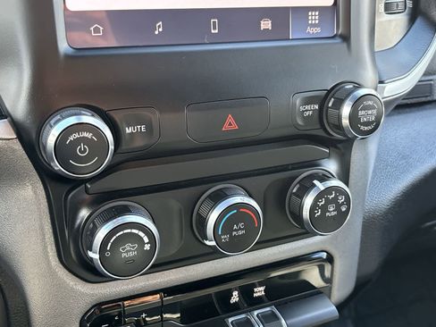 Certified 2024 RAM 2500 Big Horn AWD/4WD image 25