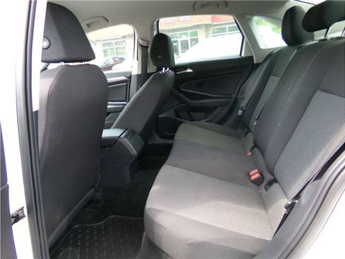 Used 2019 Volkswagen Jetta S w/ Driver Assistance Package FWD image 9
