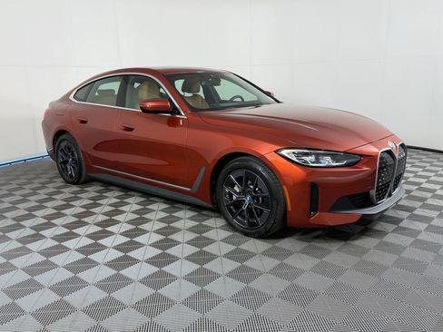 Used 2023 BMW i4 eDrive40 RWD image 7