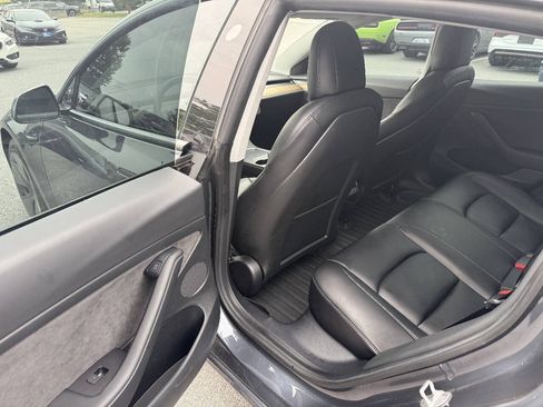 Used 2021 Tesla Model 3 Standard Range Plus RWD image 15
