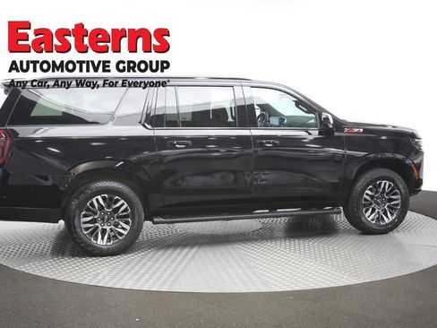 Used 2025 Chevrolet Suburban Z71 AWD/4WD image 46