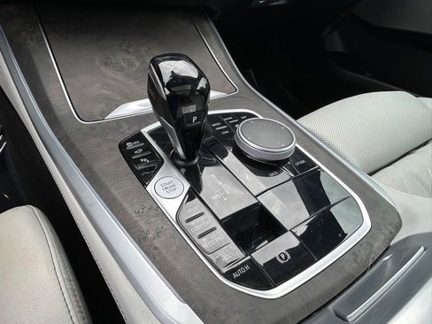 Used 2023 BMW X5 xDrive40i w/ Premium Package AWD/4WD image 15