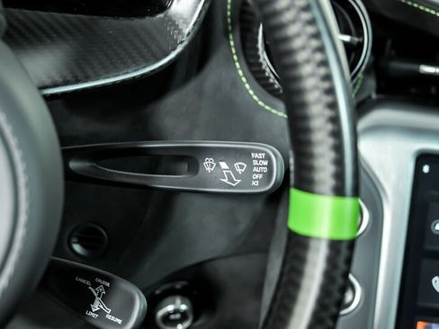Used 2024 McLaren 750S Spider RWD image 30