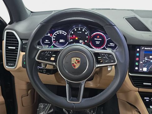 Certified 2023 Porsche Cayenne AWD/4WD image 13