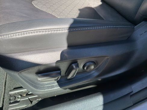 Used 2023 Toyota Camry XSE w/ Navigation Package image 16