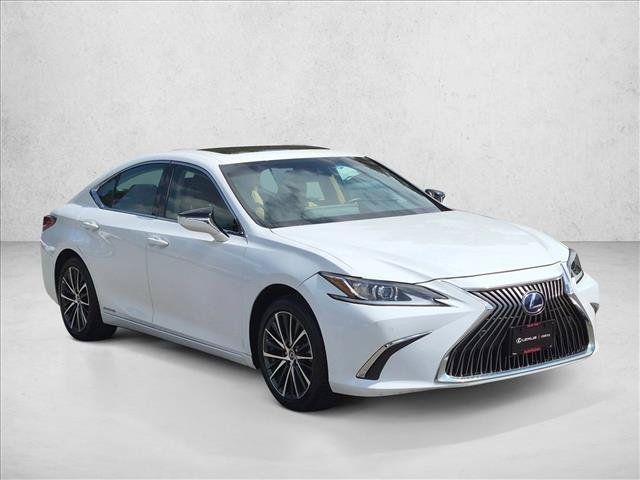 Used 2022 Lexus ES 300h w/ Premium Package FWD image 3