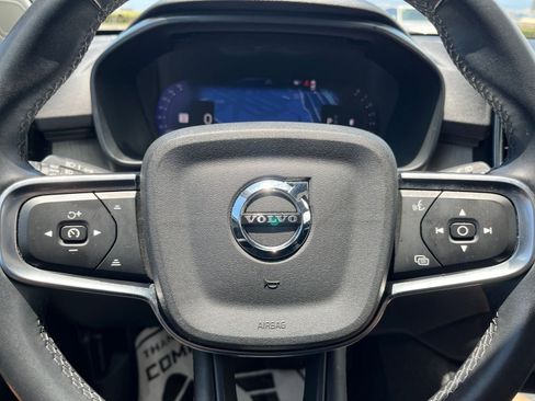 Used 2024 Volvo XC40 B5 Core AWD/4WD image 30