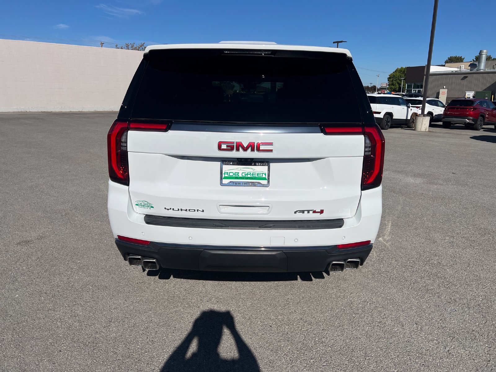 Used 2026 GMC Yukon AT4 w/ Premium Trailering Package AWD/4WD image 4