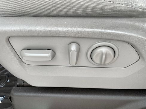 Used 2022 Chevrolet Silverado 1500 LT Trail Boss image 14