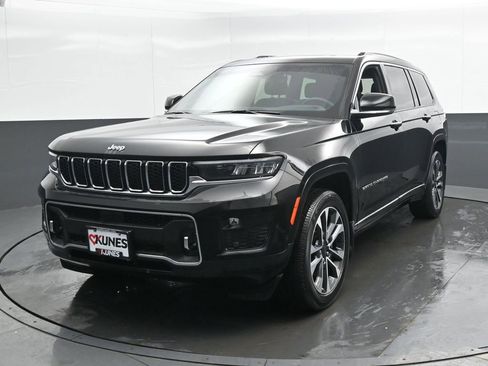 Used 2023 Jeep Grand Cherokee L Overland image 8