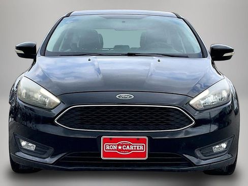 Used 2016 Ford Focus SE w/ Equipment Group 201A image 3