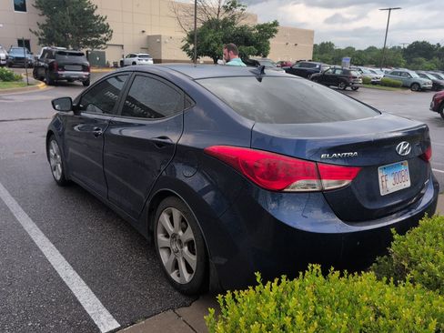 Used 2013 Hyundai Elantra Limited FWD image 10