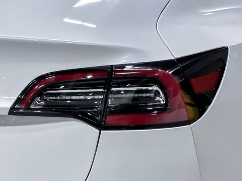 Used 2023 Tesla Model 3 Standard Range RWD image 28