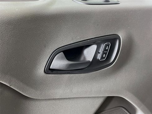 New 2025 Ford Transit 250 148 Medium Roof image 20