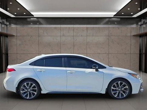 Used 2020 Toyota Corolla SE FWD image 9
