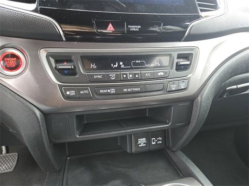 Used 2021 Honda Passport Sport image 16