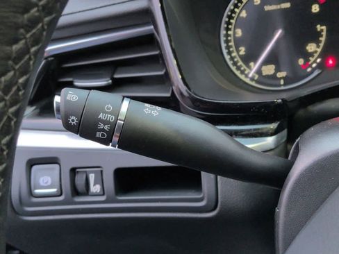 Certified 2025 Cadillac XT6 Premium Luxury image 29