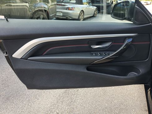 Used 2018 BMW 430i Convertible image 12