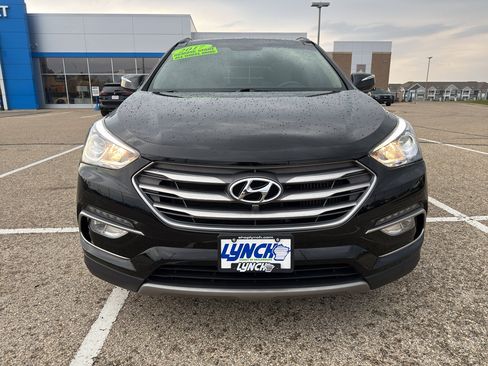 Used 2017 Hyundai Santa Fe Sport image 8