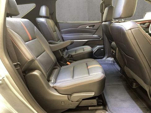 Used 2025 Chevrolet Traverse RS w/ LPO, Floor Liner Package image 23