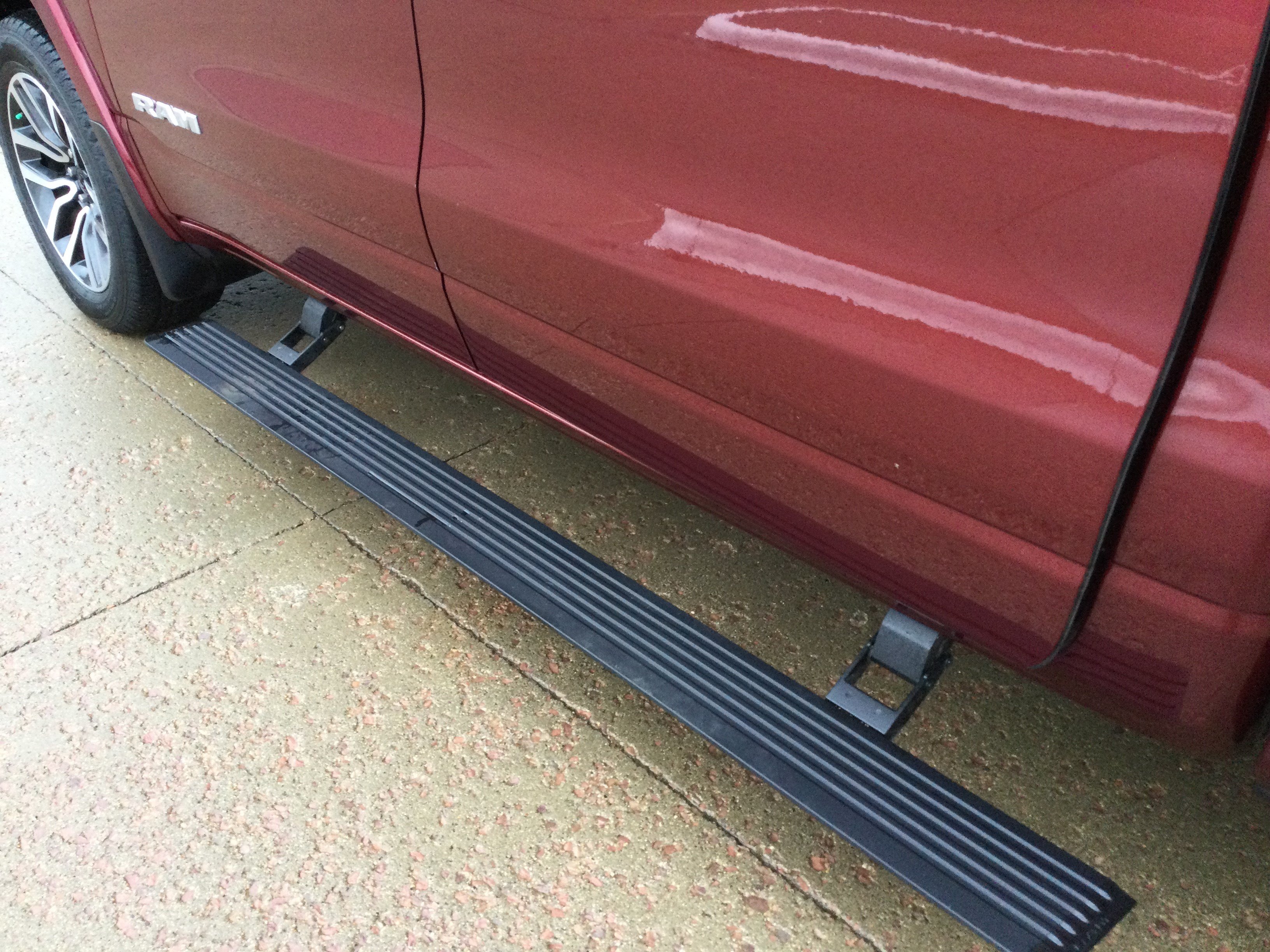 Used 2025 RAM 1500 Limited AWD/4WD image 8