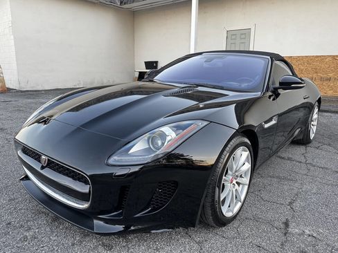 Used 2017 Jaguar F-TYPE Convertible image 5