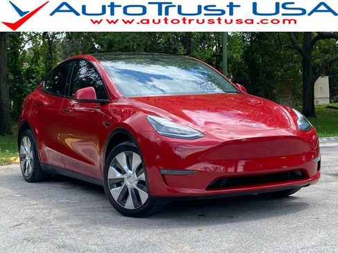 Used 2023 Tesla Model Y Long Range AWD/4WD image 1