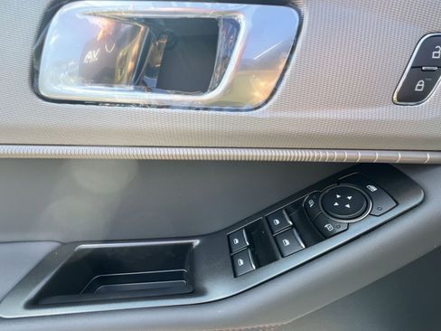 New 2026 Ford Explorer Active AWD/4WD image 23
