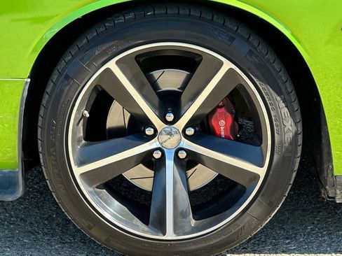 Used 2011 Dodge Challenger SRT8 w/ Green w/Envy Group image 25