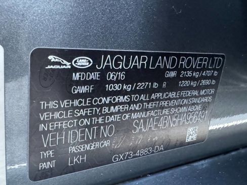 Used 2017 Jaguar XE Prestige image 36