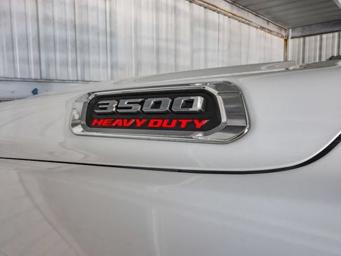 Used 2025 RAM 3500 Laramie AWD/4WD image 54