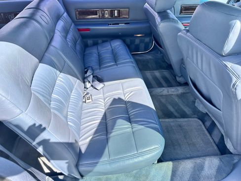 Used 1996 Cadillac Fleetwood Brougham image 10