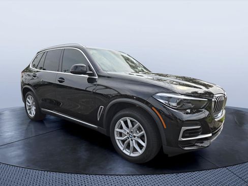 Certified 2023 BMW X5 sDrive40i w/ Parking Assistance Package RWD image 1